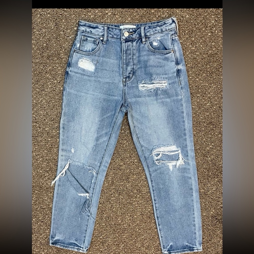 Pacsun mom jeans 100% cotton size 24 distressed ripped destroyed